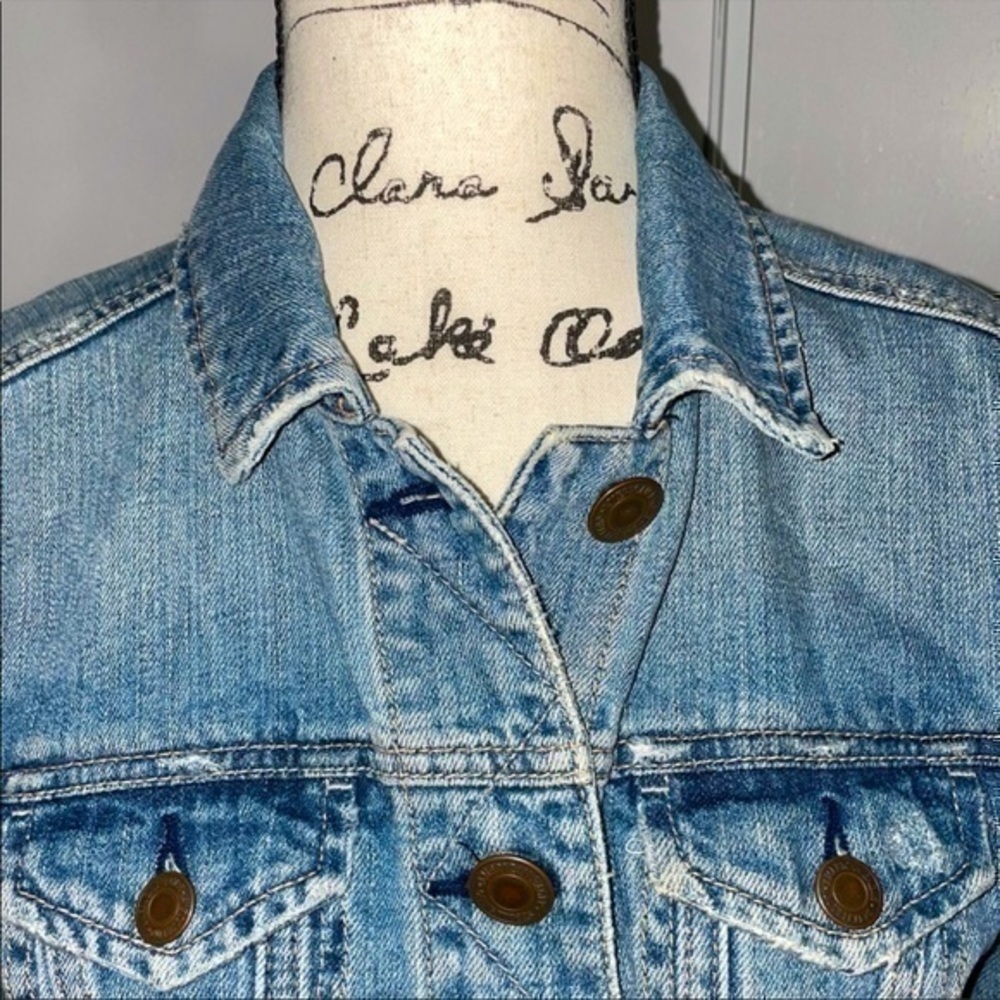 American eagle denim jacket blue jean w/ lalabobo bear back bear-ly 🐻 preloved - Picture 9 of 12